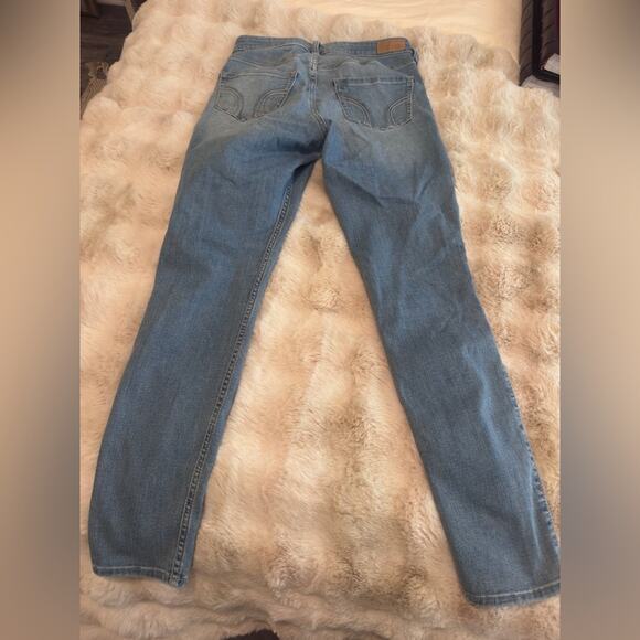 Hollister Light Blue Distressed Skinny Jeans - Picture 3 of 5